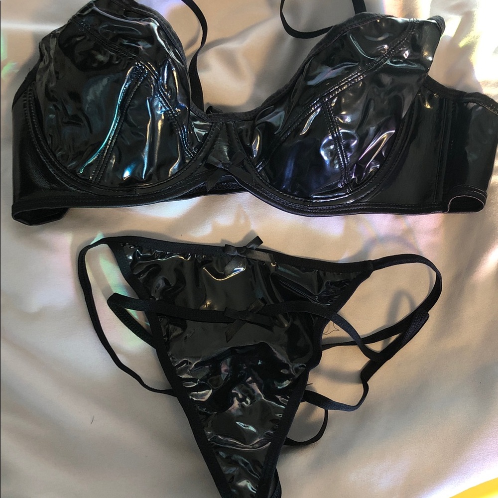 Black Shiny Lingerie Set